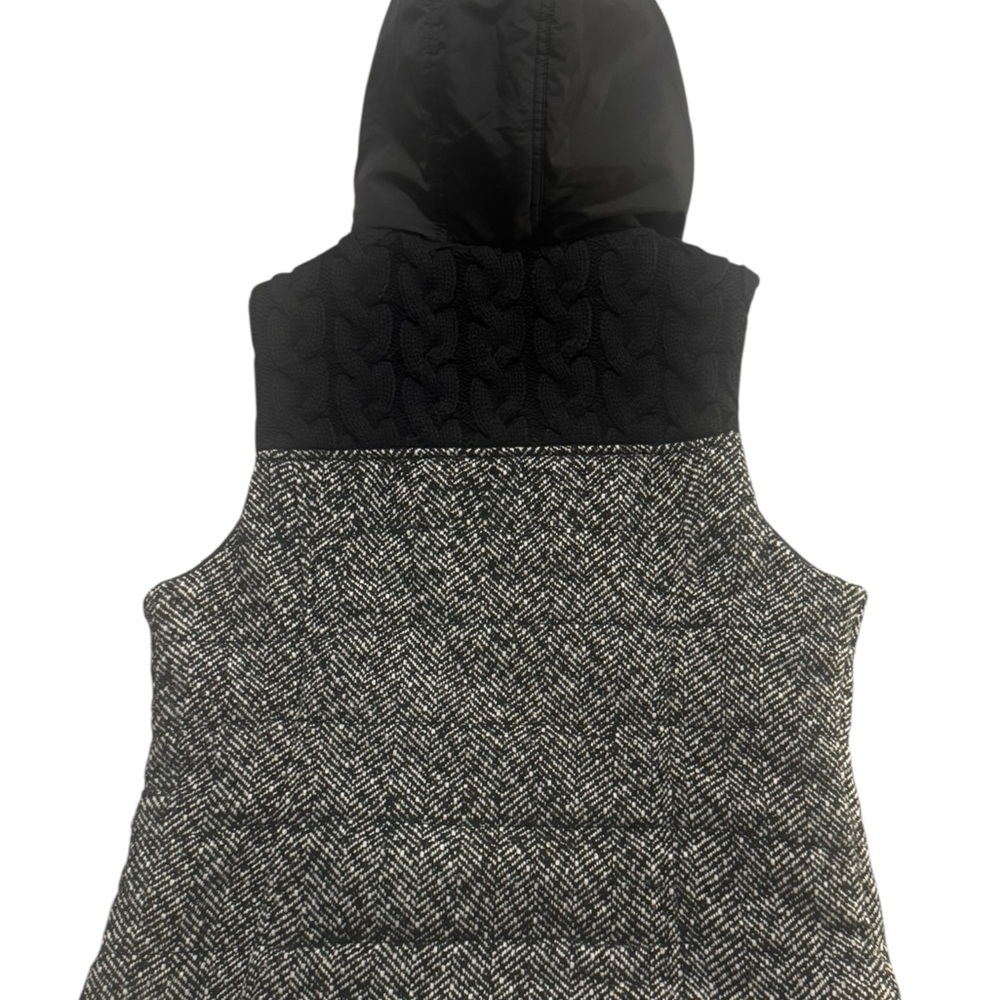 Prince & Fox Black and White Vest - Picture 4 of 6